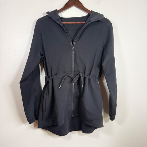 Lululemon into the drizzle - lululemon,